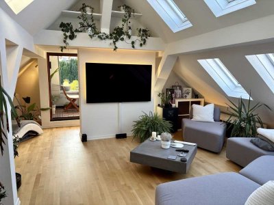 Einzigartige DG-Wochnung mit Panoramablick, Terrasse, Stellplatz mit Wallbox, Sauna, Klima, Mini-PV