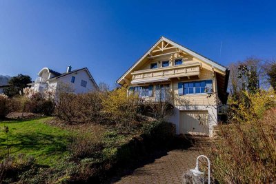 Schönes Holzhaus mit atemberaubenden Moselblick in ruhiger Höhenlage von Traben-Trarbach