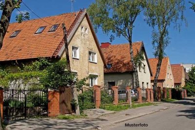Mehrfamilienhaus mit 4 Wohnungen als Kapitalanlage - provisionsfrei