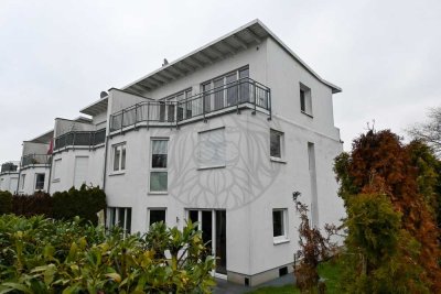 Wiesbaden: Modernes Reihenendhaus in Komponistenviertel!