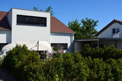 Exklusive Haushälfte  - in ruhiger Anliegerstraße
