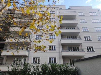 Erstklassige City-West-Lage/Hochwertiger Neubau/EBK u. Balkon/Ruhiglage mit Weit-/Grünblick