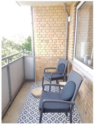 Exklusive, vollständig renovierte 2-Raum-Wohnung mit gehobener Innenausstattung mit EBK in Hannover
