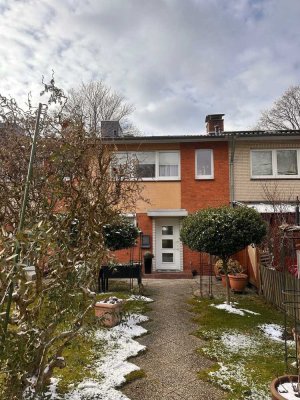 Gepflegtes Reihenmittelhaus mit Garten  in ruhiger Lage von Hamburg