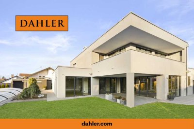 Luxuriöse Villa mit zwei Pools in Bestlage zwischen Ravensburg und Weingarten
