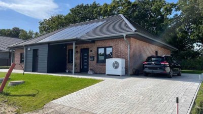 Neubau-Erdgeschosswohnung mit 3 Zimmern und Terrasse in Ostrohe