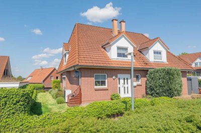 Gepflegte Doppelhaushälfte mit moderner Technik und schönem Garten
