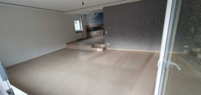 Schönes, geräumiges Haus mit fünf Zimmern in Ludwigshafen am Rhein, Oggersheim