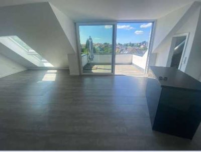 Helle 3-Zimmer Dachgeschosswohnung mit Balkon in Haibach