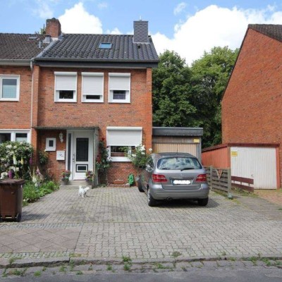 Charmantes Reihenendhaus in grüner und ruhiger Lage