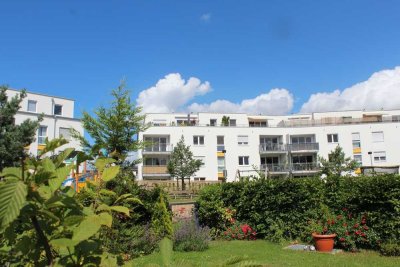 Attraktive 3 Zimmer Wohnung mit Terrasse und kleinem Gartenanteil!