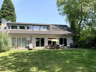 Luxuriöse Stadtvilla in Köln-Junkersdorf, 286 qm, 7 Zi., 941 qm Grund, Wintergarten, Kamin, Garten