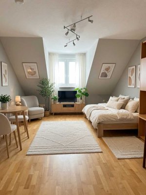 Bezugsfreies 1-Zimmer-Dachgeschossapartment mit Tiefgaragenstellplatz in Bayreuth