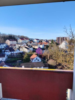 Stilvolle 1-Zimmer-Wohnung mit Balkon und Kitchenette in Passau