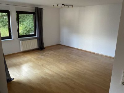 Schöne 2-Zimmer-EG-Wohnung mit Terrasse und EBK in Wilnsdorf-Wilgersdorf