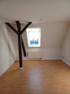 Charmante 2-Zimmer-Wohnung im Dachgeschoss