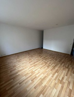 Lichtdurchflutete 1-Zimmer-Wohnung in Bremerhaven-Geestemünde