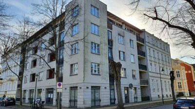 Attraktive und gepflegte 2-Zimmer-Dachgeschosswohnung mit Balkon in Velten