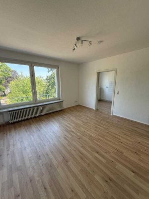 Gepflegte 2,5-Zimmer Wohnung mit Balkon