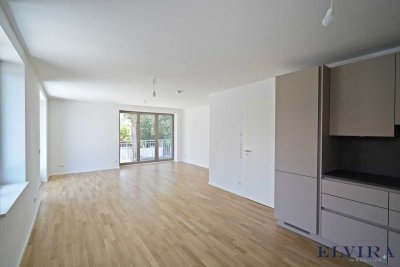 ELVIRA - Trudering, hochwertig renovierte, wunderschöne 4-Zimmer-Wohnung mit großem Gartenanteil