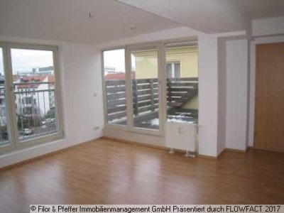 Schöne 3-Raum-Wohnung mit Dachterrasse in Stadtfeld Ost!