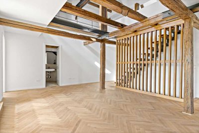 Wohnen mit Galerie-Flair – Einzigartige Maisonette-Wohnung über drei Etagen!
