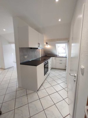 Schöne 2-Zimmer Dachgeschosswohnung zentral in Ansbach