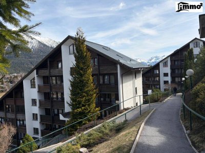 Großzügige 4-Zi Wohnung mit 2 Balkonen in Seefeld, EG, Carport, 104m²