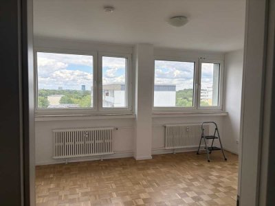 Stilvoll modernisierte 3-Zimmer-Wohnung in Perlach