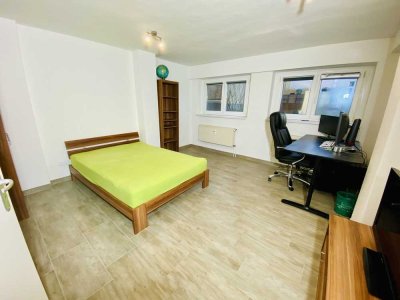 1 Zimmer-Appartment mit sehr großem Garten im Zentrum von Bernau