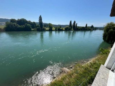Schönes Wohnen direkt am Rhein