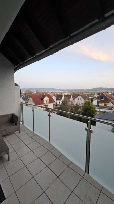 Wohnung zu vermieten in Gelnhausen Roth mit Traumbalkon und Garten 1350 € - 98 m² - 4.0 Zi.