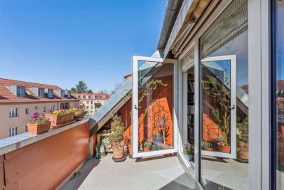 Dachgeschosswohnung mit Spitzboden & Dachloggia in Zehlendorf