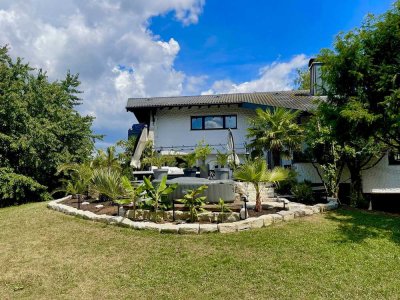 Exklusives Anwesen mit 2.211 m² Grundstück & Panorama, Wellnessbereich & Innenpool