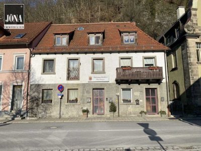 Mehrfamilienhaus als Kapitalanlage mit attraktivem Steuervorteil in Bad Berneck