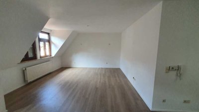 Schöne 3,5-Zimmer-Wohnung (Maisonette) mit Einbauküche und Balkon im Zentrum v. Schwäbisch Gmünd