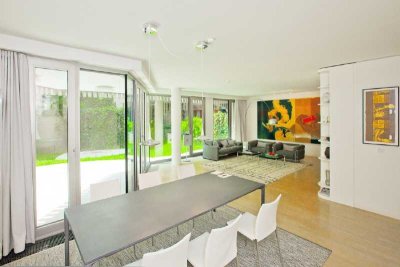 In Mitte - Maisonette mit Garten! 5,5 Zimmer mit Kamin EBK Aufzug u TG