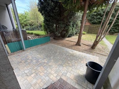Gemütliche, gut geschnittene 4-Raumwohnung im Erdgeschoss mit  großer Terrasse & Zugang zum Garten!
