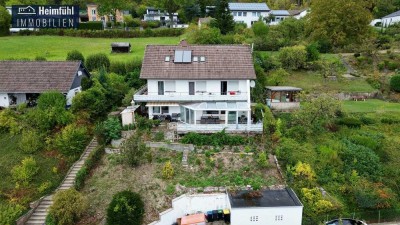 Charmantes Einfamilienhaus mit traumhafter Lage und viel Potenzial in Stadtoldendorf