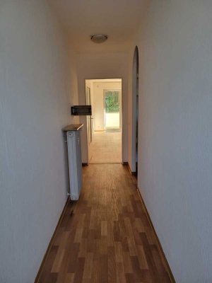 Helle 2-Zimmer-Wohnung mit Balkon in Wuppertal, nahe Barmer Anlagen