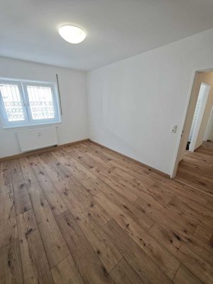 Charmante, helle 2-Zimmer-Wohnung in begehrter Lage von Ludwigshafen-West