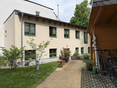 � Exklusives Hinterhaus mit Garten, Kamin, Fußbodenheizung & Wellnessbereich in Leipzig-Stötteritz