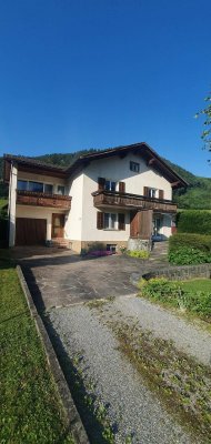 Charmantes Einfamilienhaus mit Garten und Garage in Bludenz