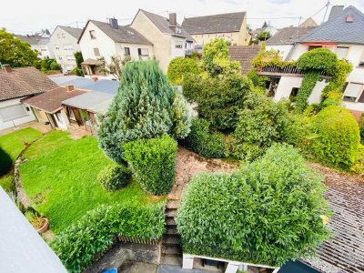 Frisch modernisiertes Wohnglück im Dachgeschoss mit eigenem Gartenparadiesn Trier‑Ruwer