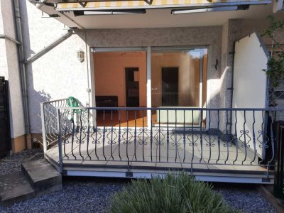 Geschmackvolle, gepflegte 1-Zimmer-EG-Wohnung mit Balkon und Garten in Oestrich-Winkel
