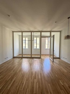 Moderne 2-Zimmer-Wohnung direkt im Zentrum mit Einbauküche