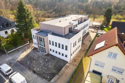 WOHNEN ZUM WOHLFÜHLEN - Moderne 2-Zimmer-Wohnung in Mühlheim nach vollständiger Sanierung