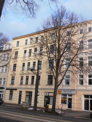 Nette kleine 4-Raum-Wohnung in zentraler Lage erwartet Sie!