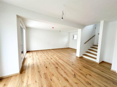 ATTRAKTIVES DOPPELHAUS IN RUHIGER LAGE – SCHWARZLACKENAU