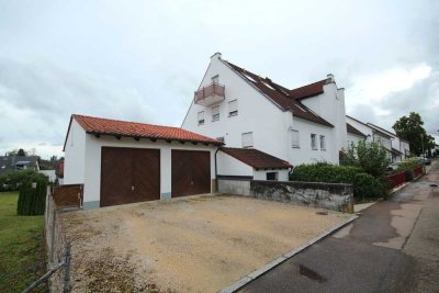 Helle 1-ZKB-Wohnung in ruhiger Lage mit Balkon und schönem Ausblick – ideal für Singles!